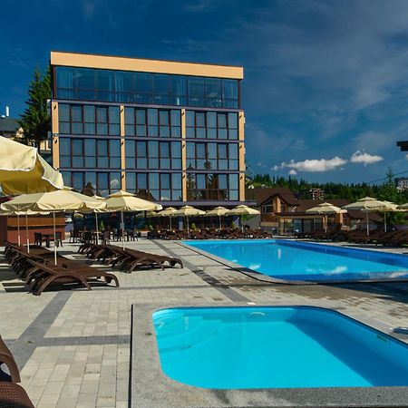Summit Hotel ยาบลูนิตซา ภายนอก รูปภาพ